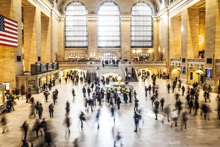 people-new-york-train-crowd-large